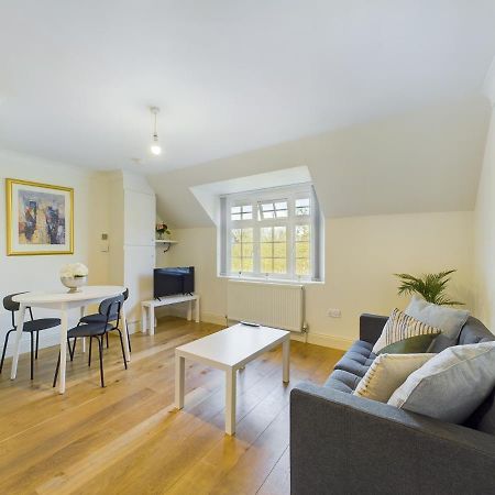 Duplex Redhill Town Centre Apt By Livingo Stays Extérieur photo