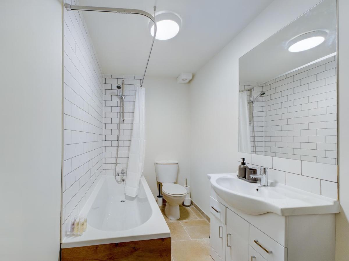 Duplex Redhill Town Centre Apt By Livingo Stays Extérieur photo
